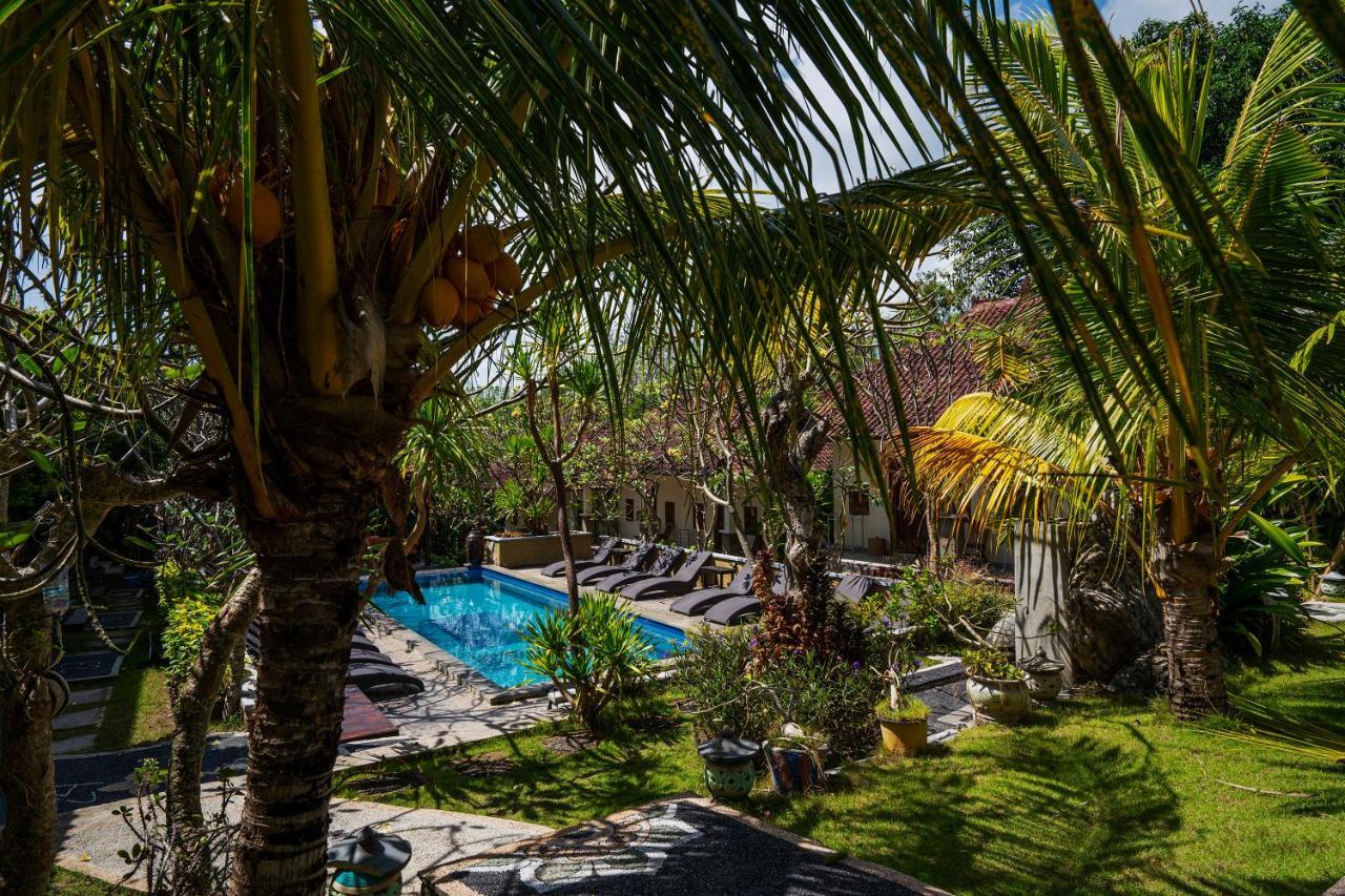 The Tanis Beach Resort Nusa Lembongan Esterno foto