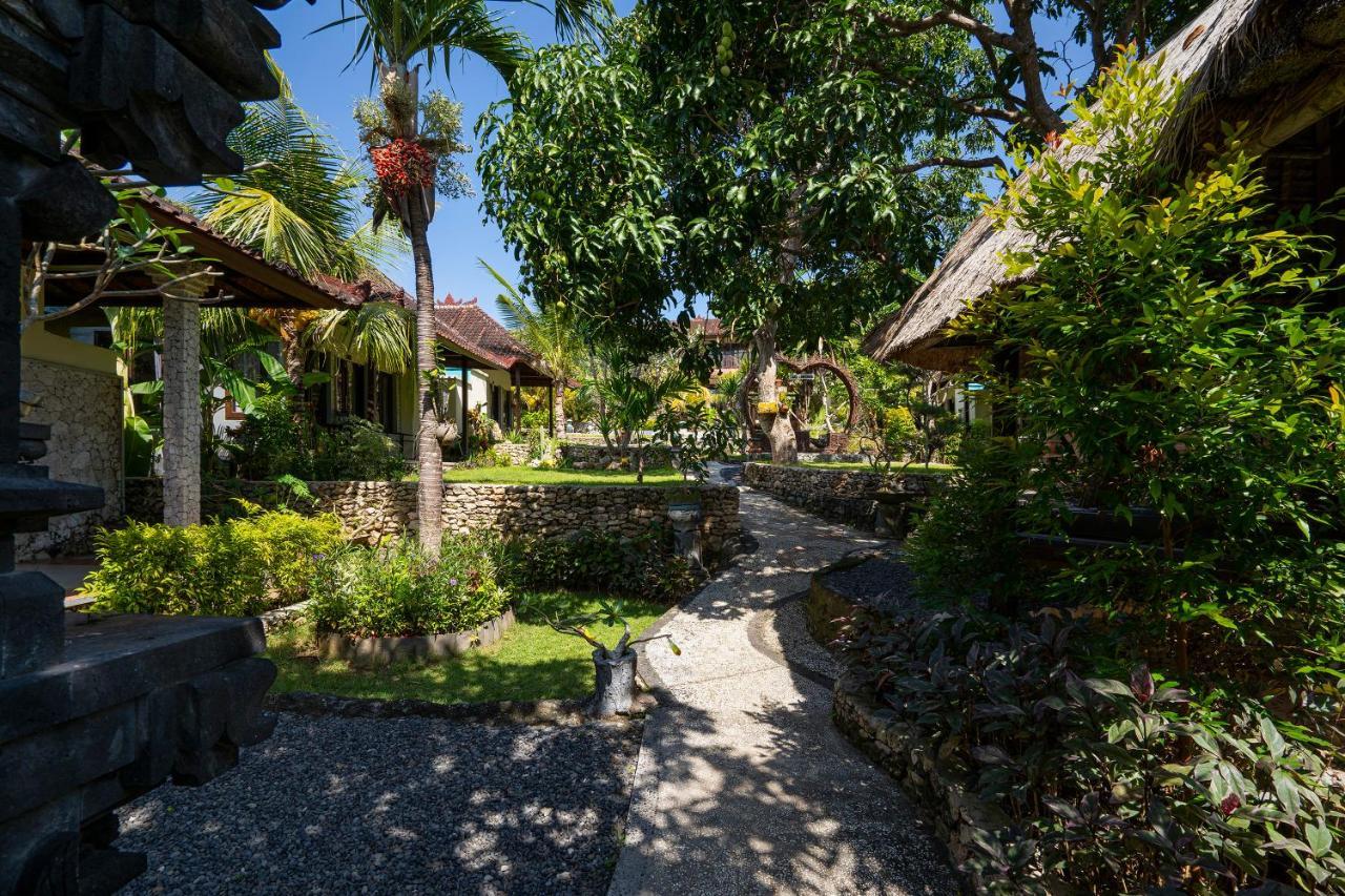 The Tanis Beach Resort Nusa Lembongan Esterno foto