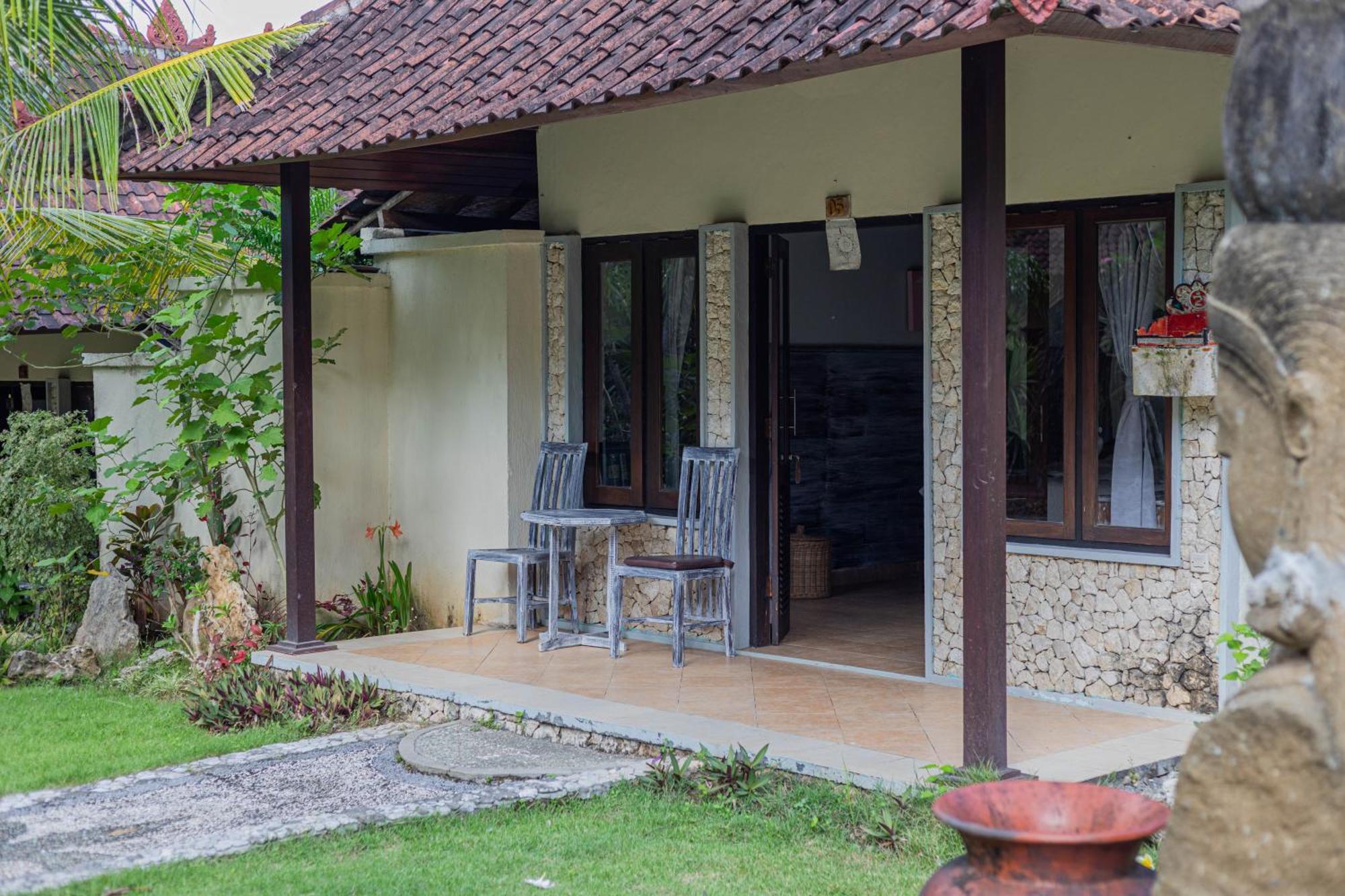 The Tanis Beach Resort Nusa Lembongan Esterno foto