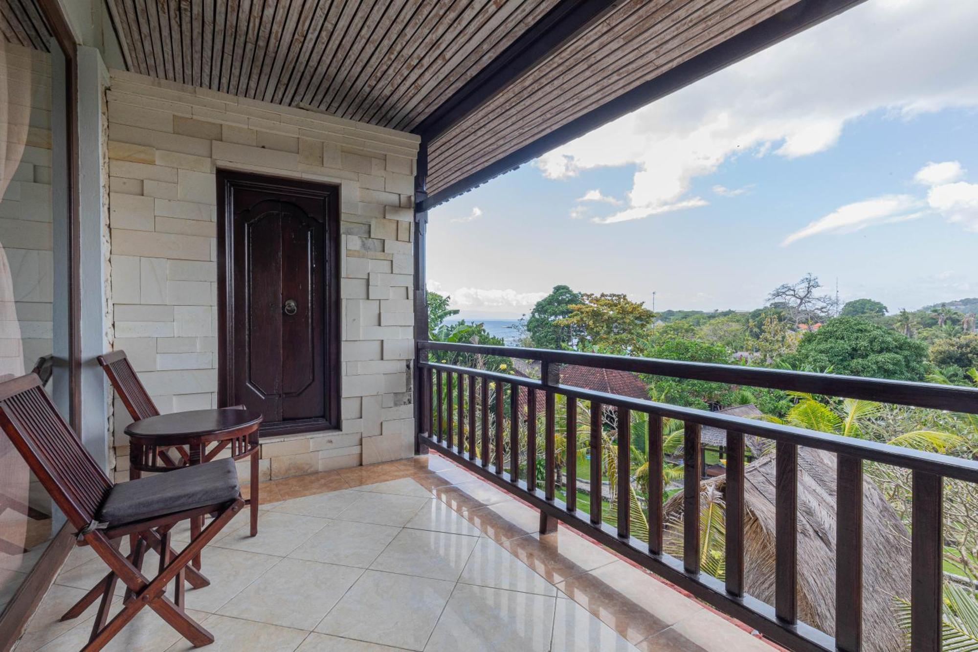 The Tanis Beach Resort Nusa Lembongan Esterno foto