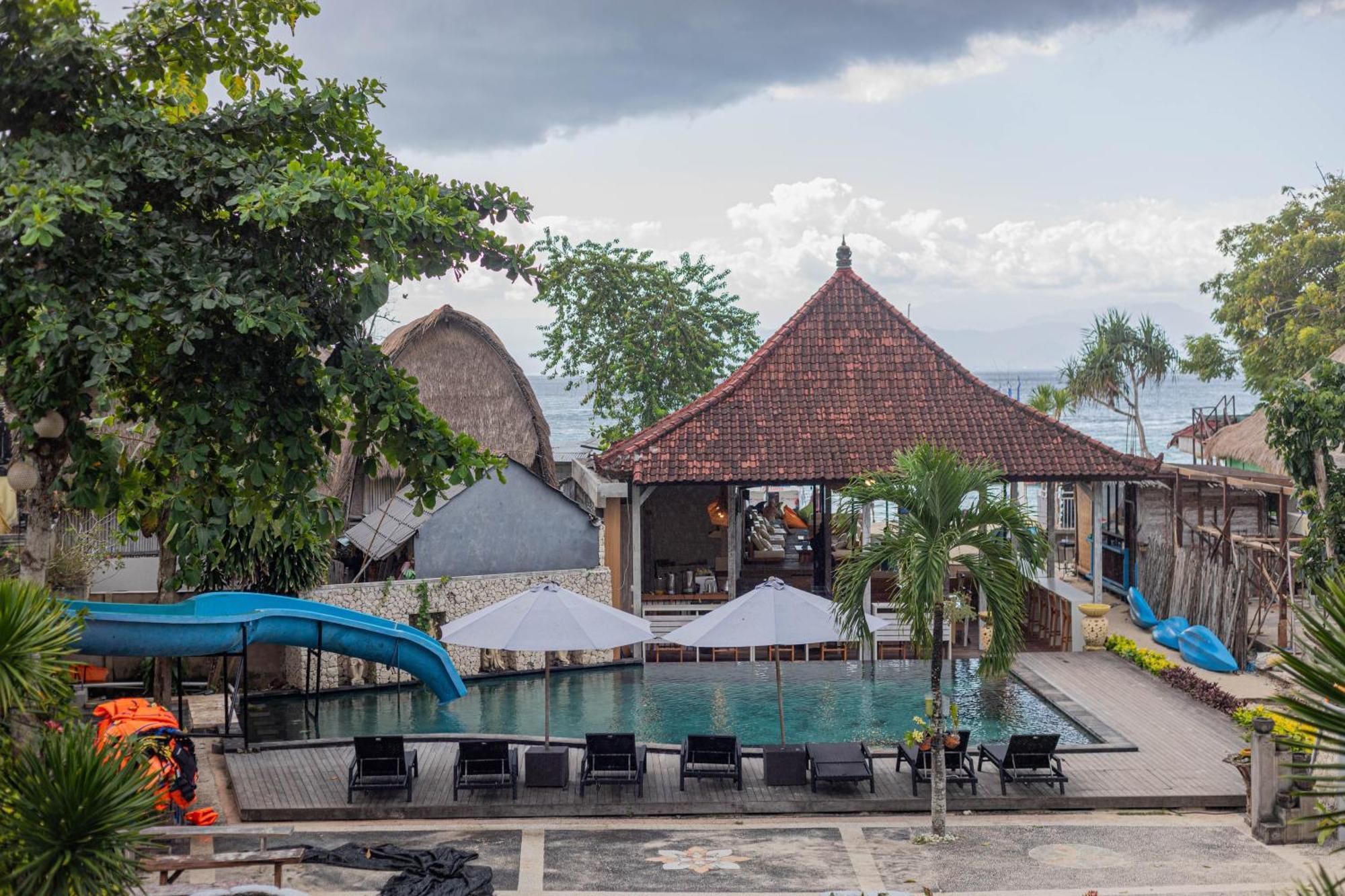 The Tanis Beach Resort Nusa Lembongan Esterno foto