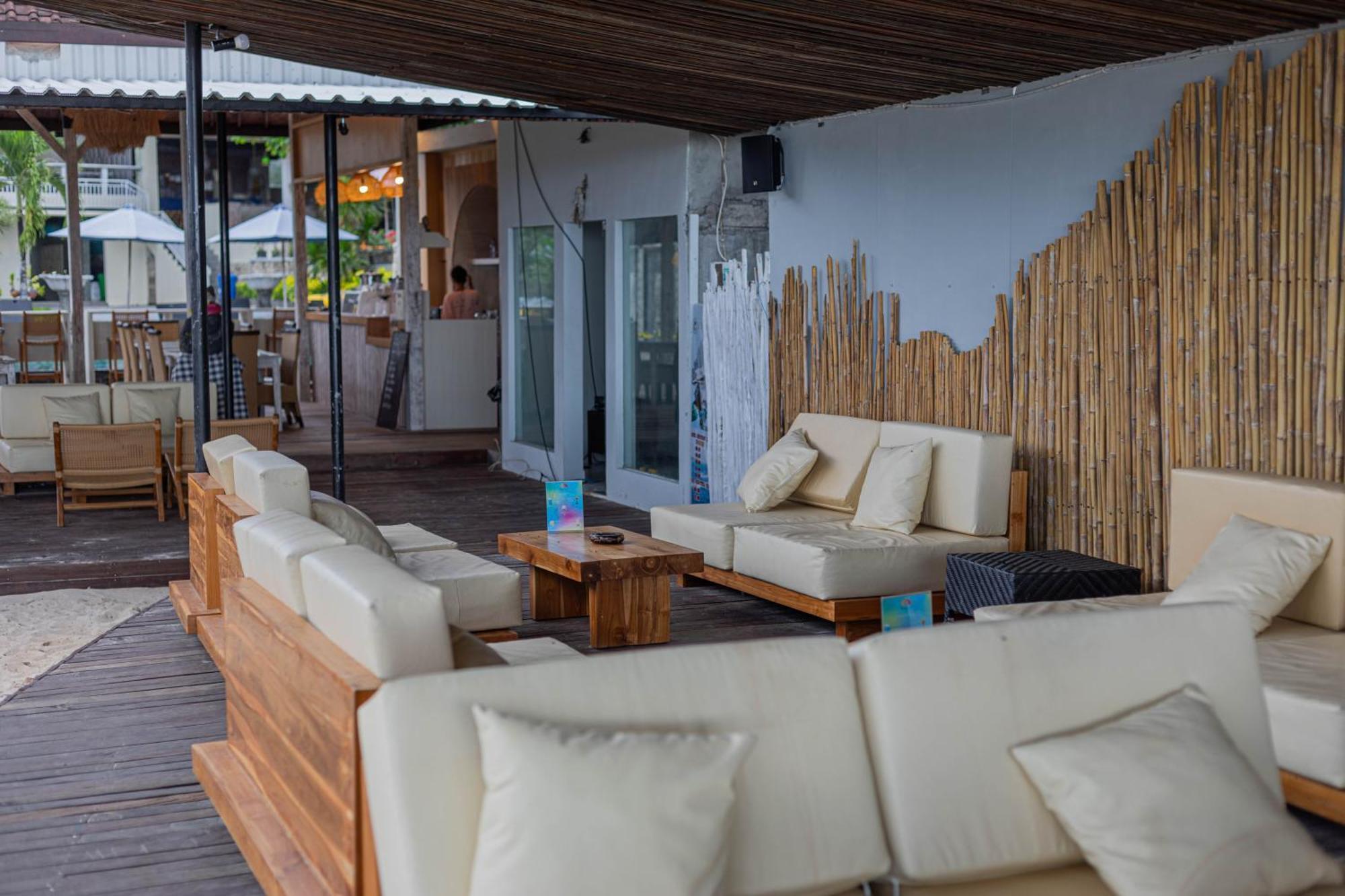 The Tanis Beach Resort Nusa Lembongan Esterno foto
