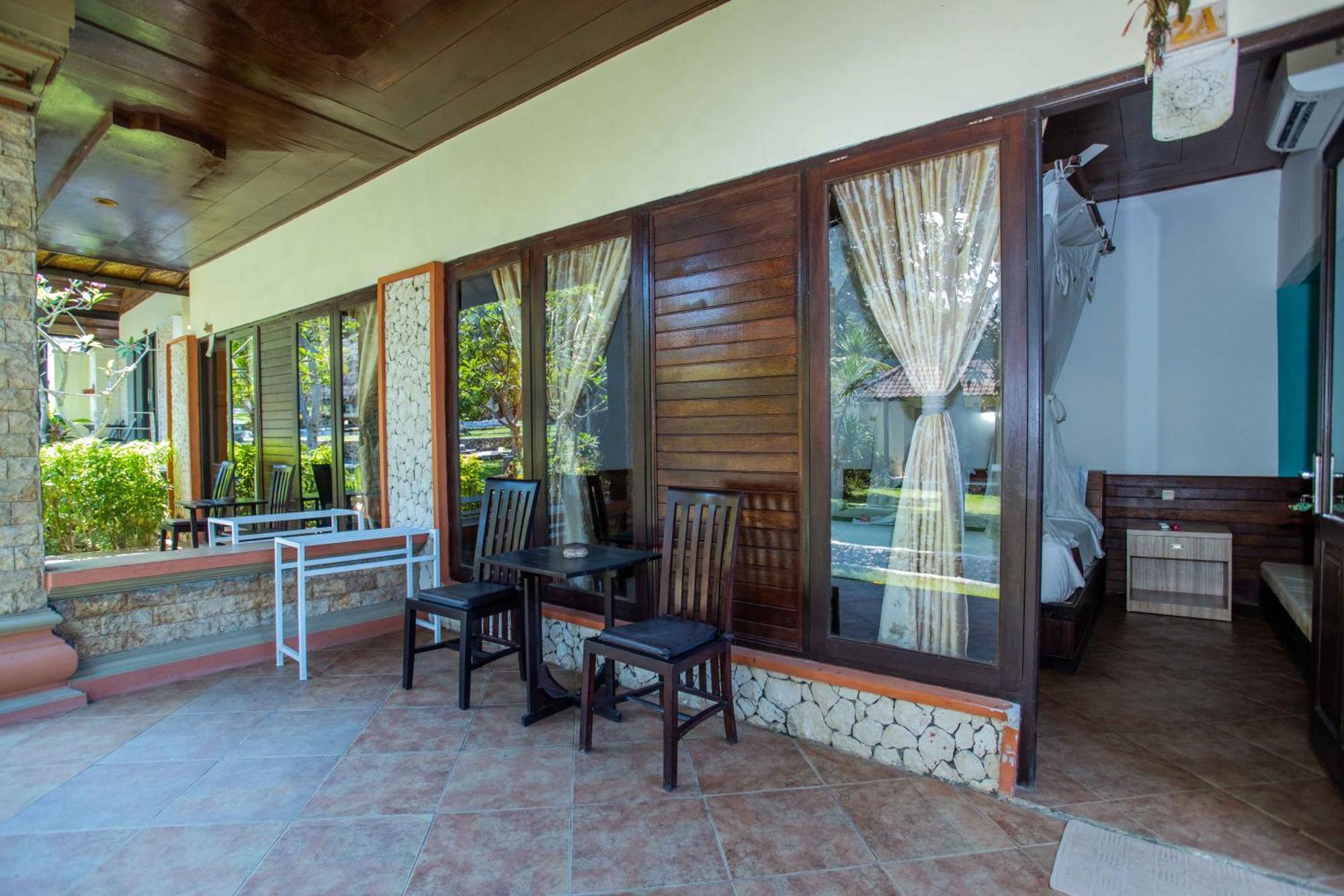 The Tanis Beach Resort Nusa Lembongan Esterno foto
