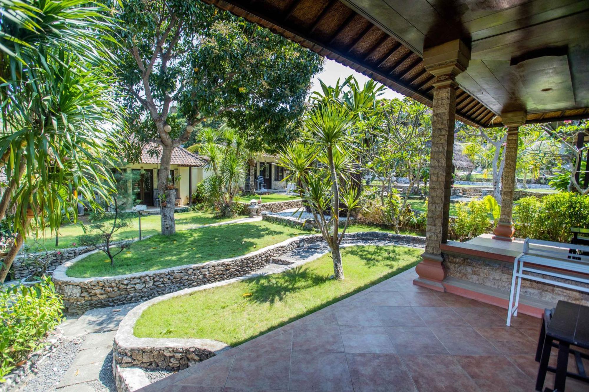 The Tanis Beach Resort Nusa Lembongan Esterno foto